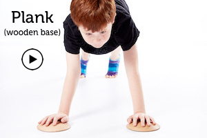 child in plank with Makarlu